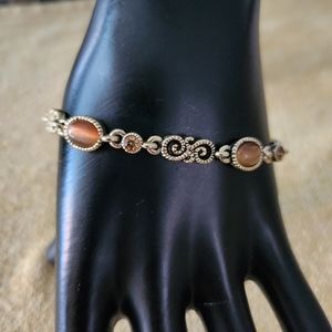 Gold tone bracelet